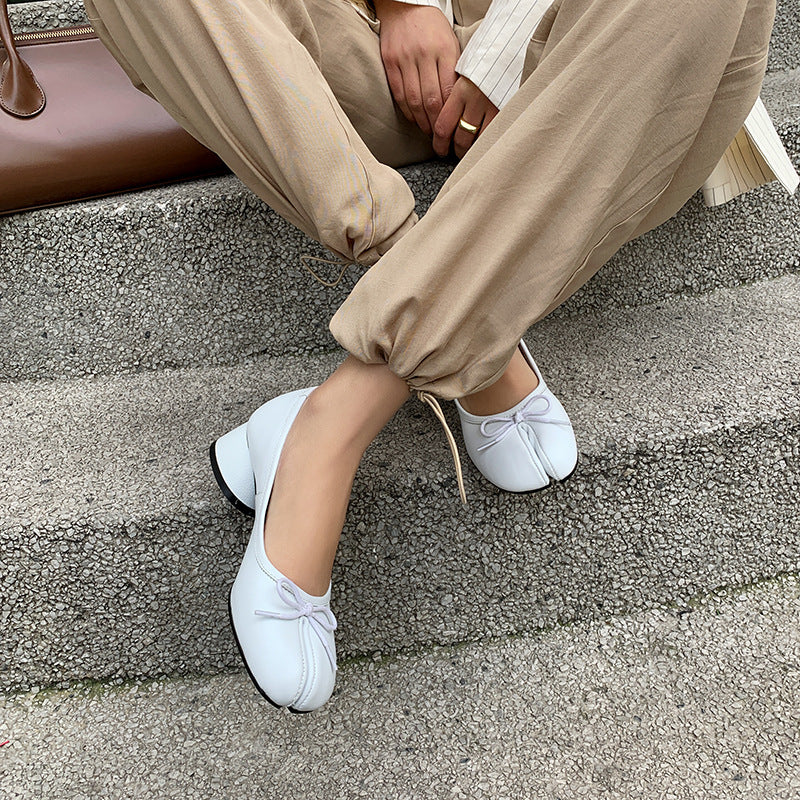 The Hidden Science Behind Split-Toe Shoes: Why Comfort Begins with Your Toes