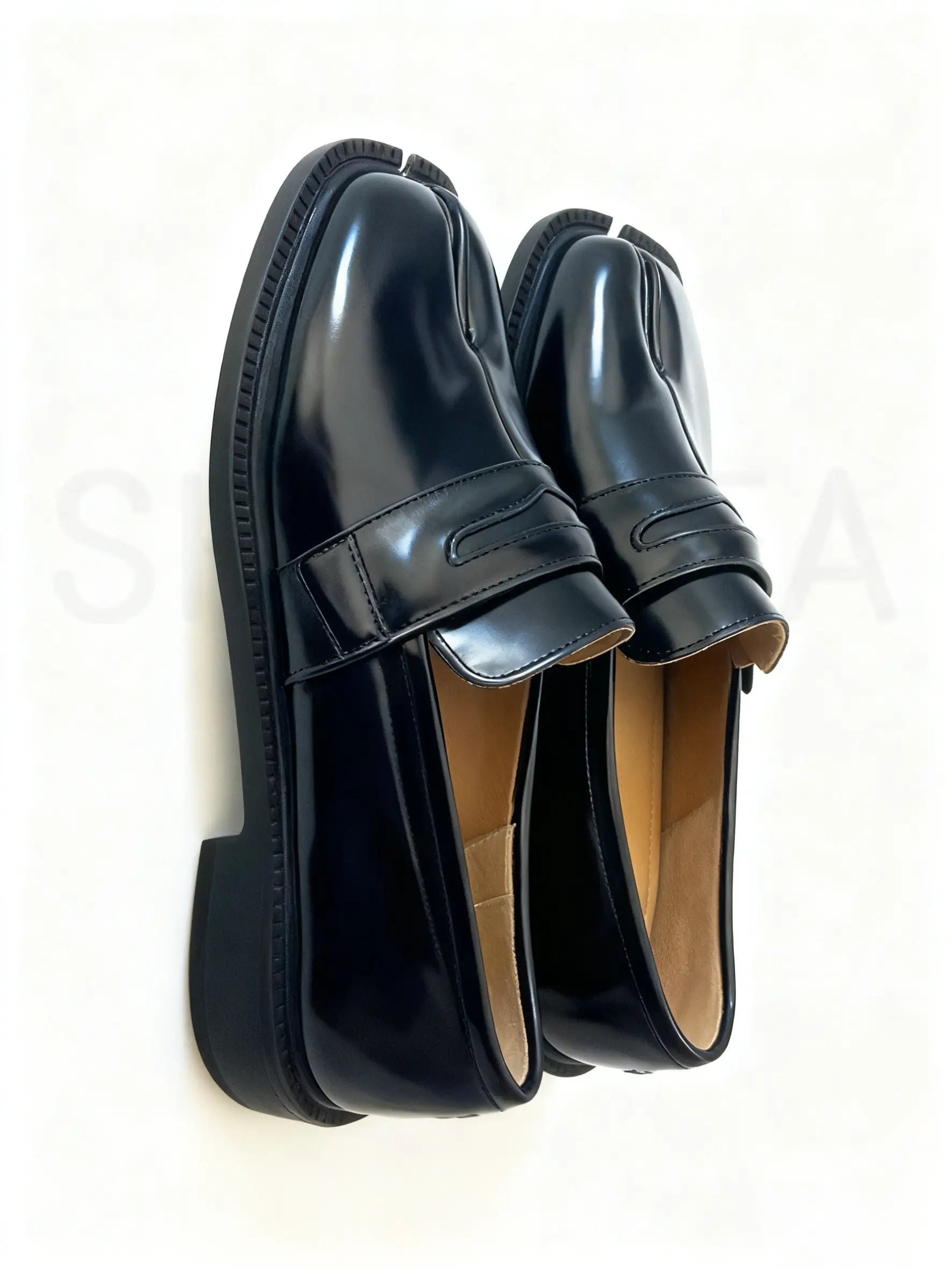 Shoezea Split-Toe Tabi Loafers with Chunky Block Heel
