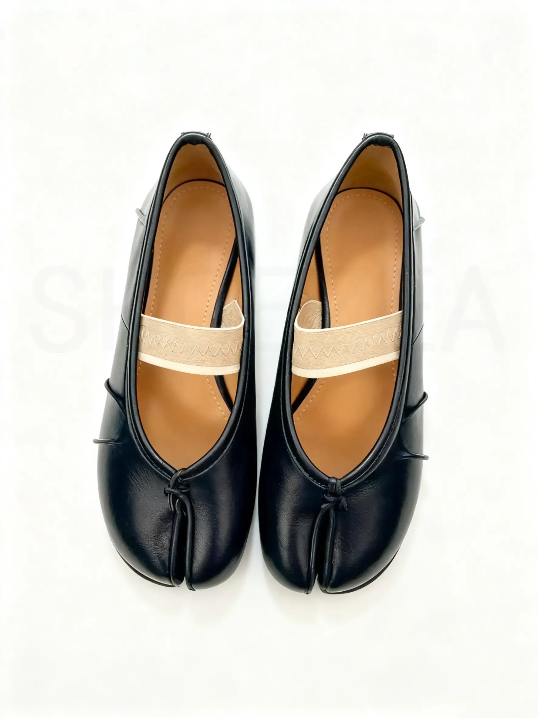 Shoezea Split-Toe Tabi Flats with Wide Comfort Band
