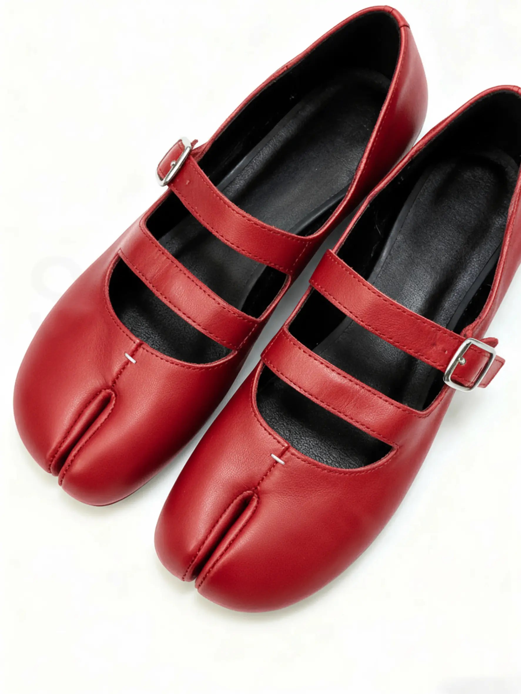 Shoezea Women’s Split-Toe Tabi Ballet Flats with Double Adjustable Straps