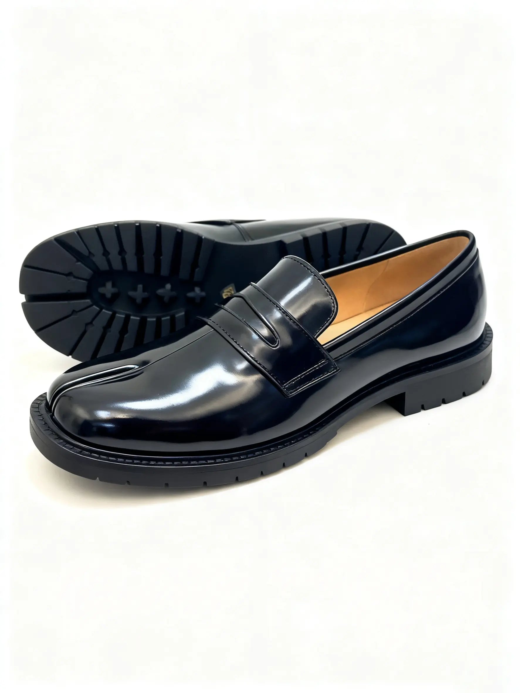 Shoezea Split-Toe Tabi Loafers with Chunky Block Heel