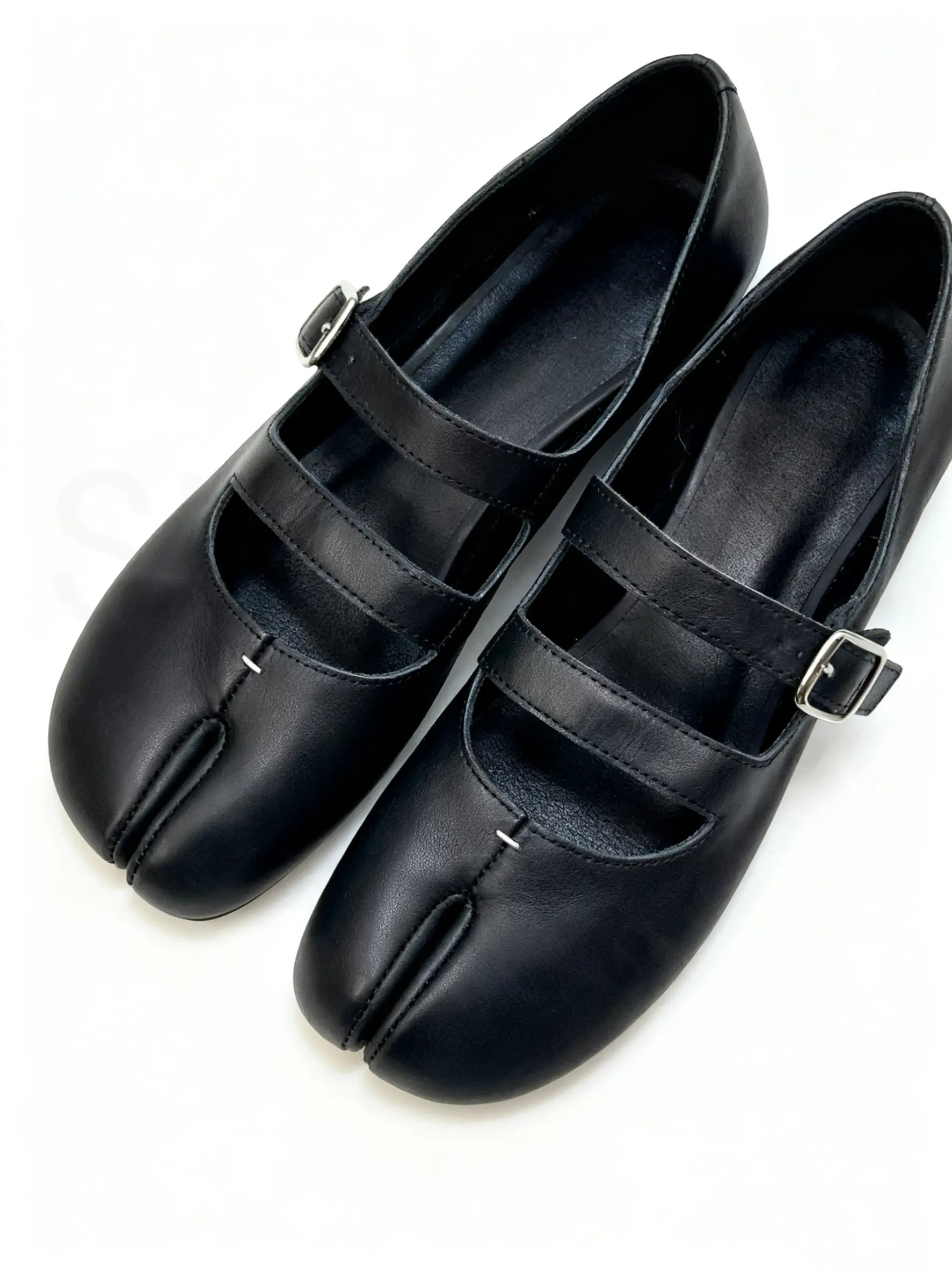 Shoezea Women’s Split-Toe Tabi Ballet Flats with Double Adjustable Straps