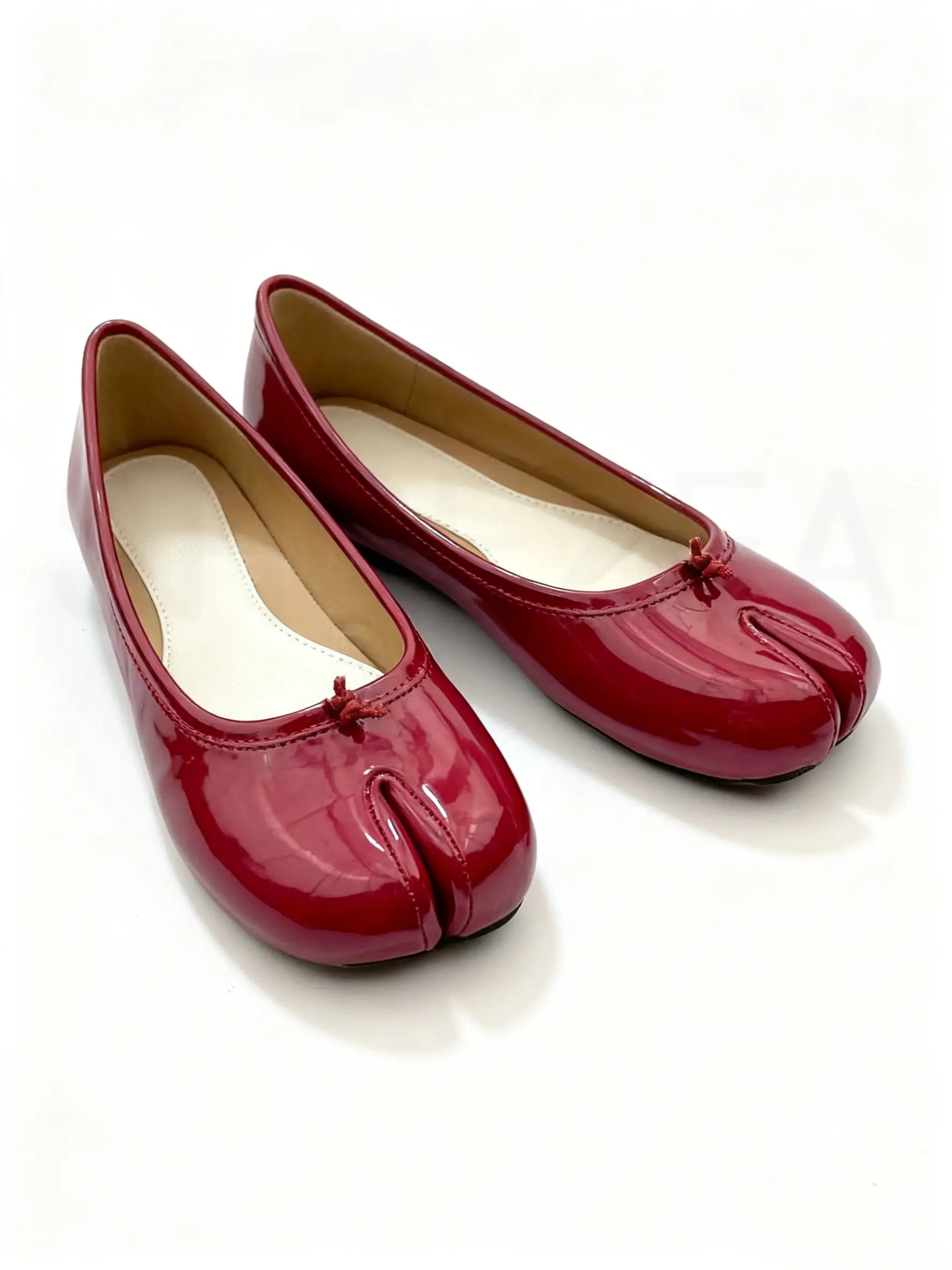 Shoezea Patent Leather Split-Toe Tabi Ballet Flats with Glossy Finish