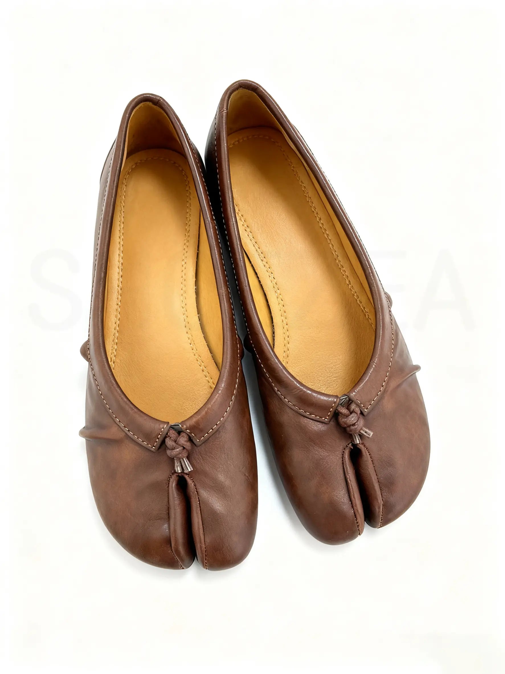 Shoezea Split-Toe Tabi Ballet Flats with Soft Ruched Design
