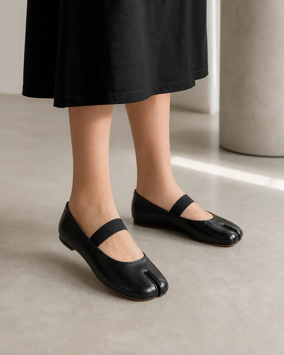 Shoezea Split-Toe Tabi Flats with Simple Single Strap Design