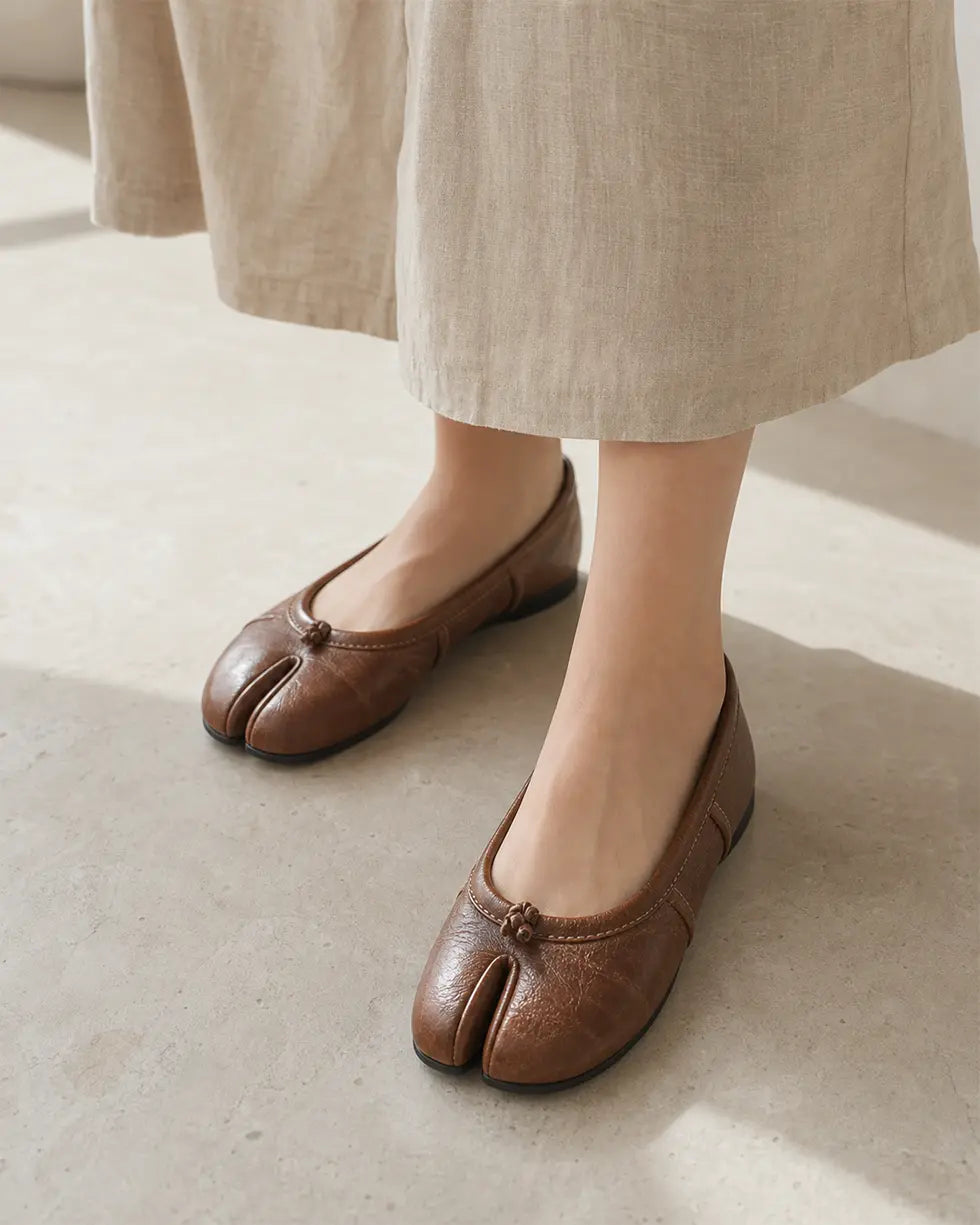 Shoezea Split-Toe Tabi Ballet Flats with Soft Ruched Design