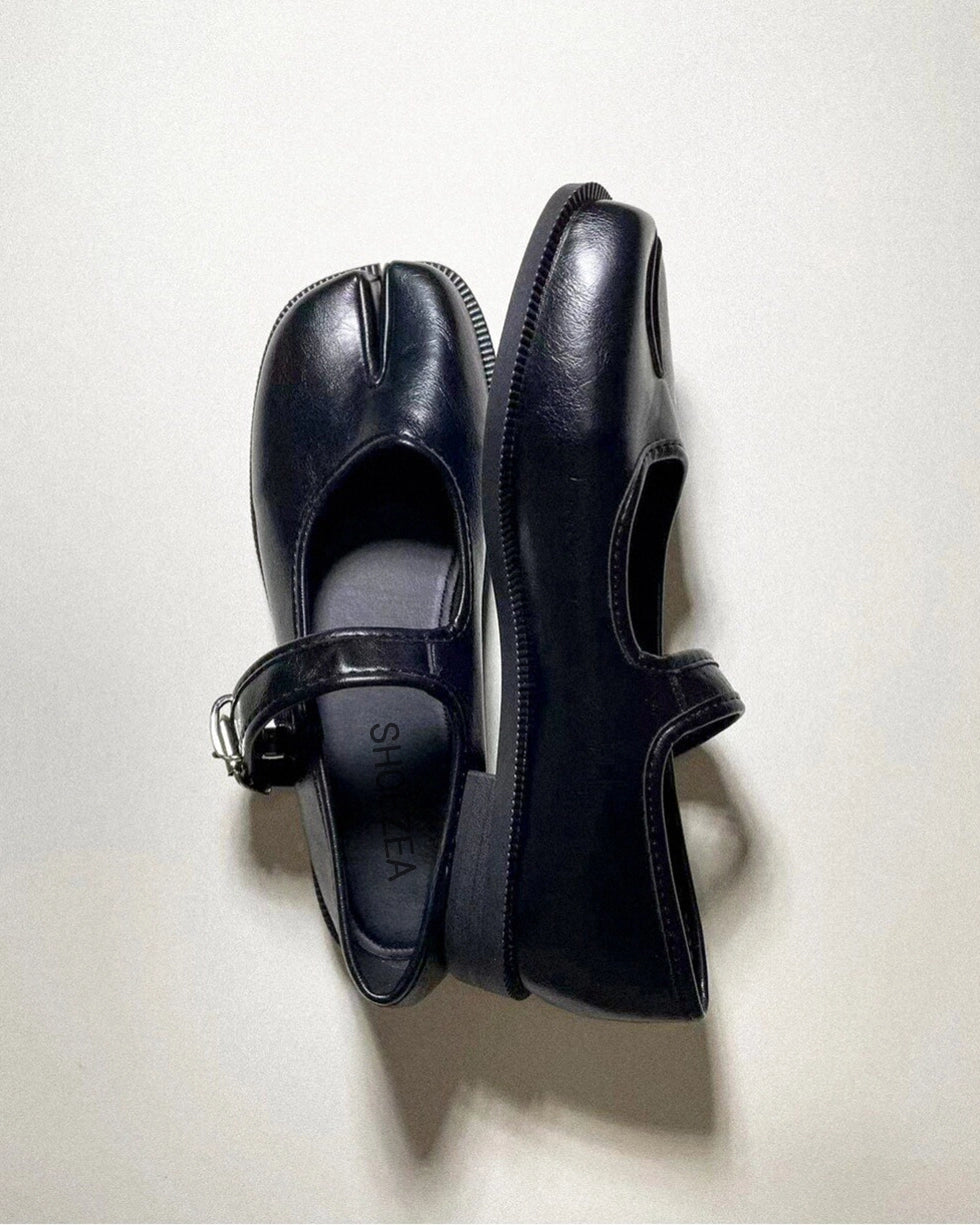 Adjustable Strap Tabi Mary Janes