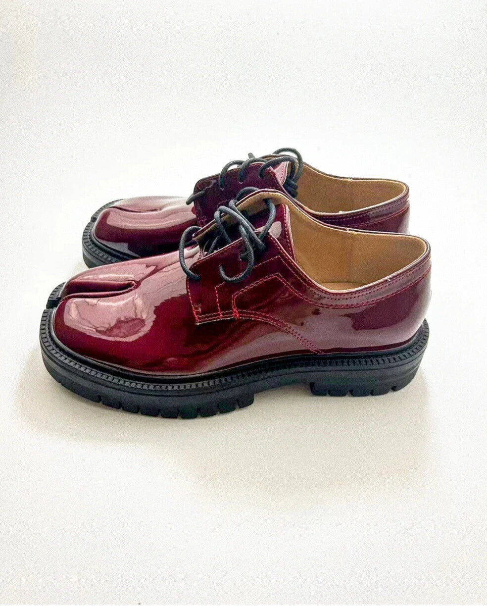 Lace Up Thick Heel Tabi Loafers