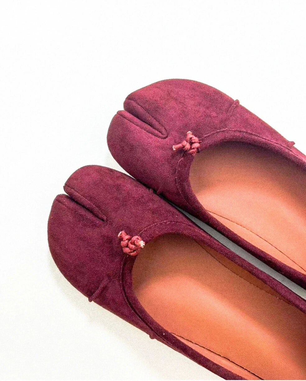 Suede Wrinkles Tabi Flats