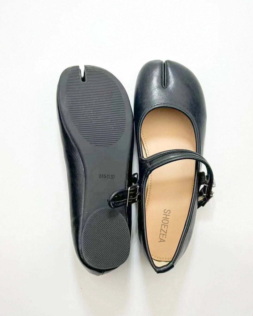 Round Toe Tabi Flats