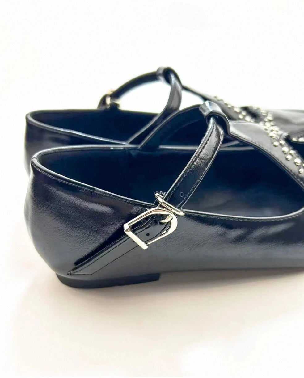 Round Toe Heart Loafers