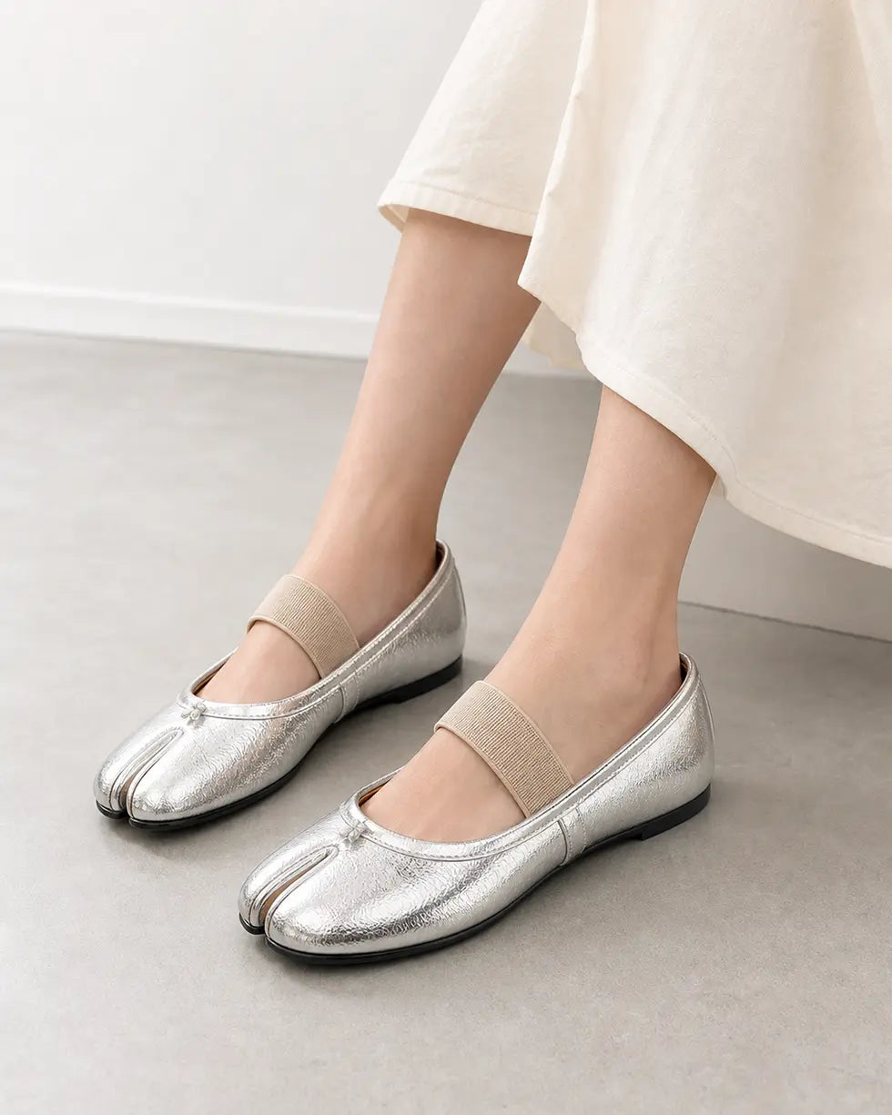 Shoezea Split-Toe Tabi Flats with Wide Comfort Band