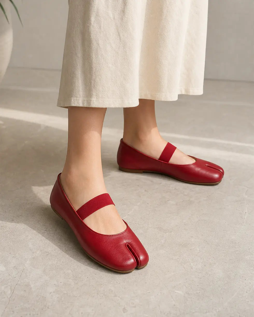 Shoezea Split-Toe Tabi Flats with Simple Single Strap Design