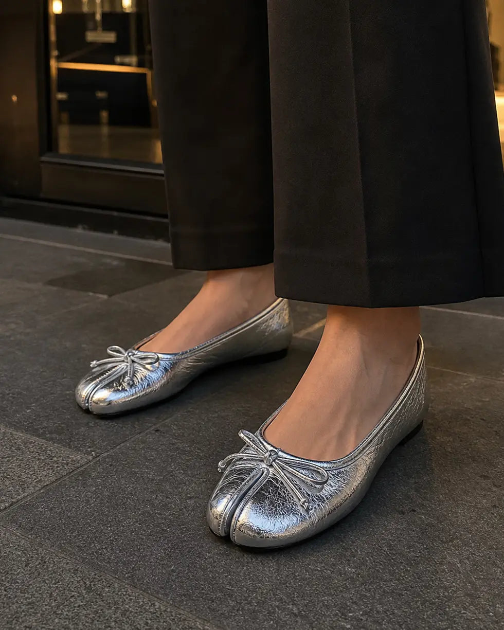 Shoezea Women’s Split-Toe Tabi Ballet Flats with Elegant Bow Detail