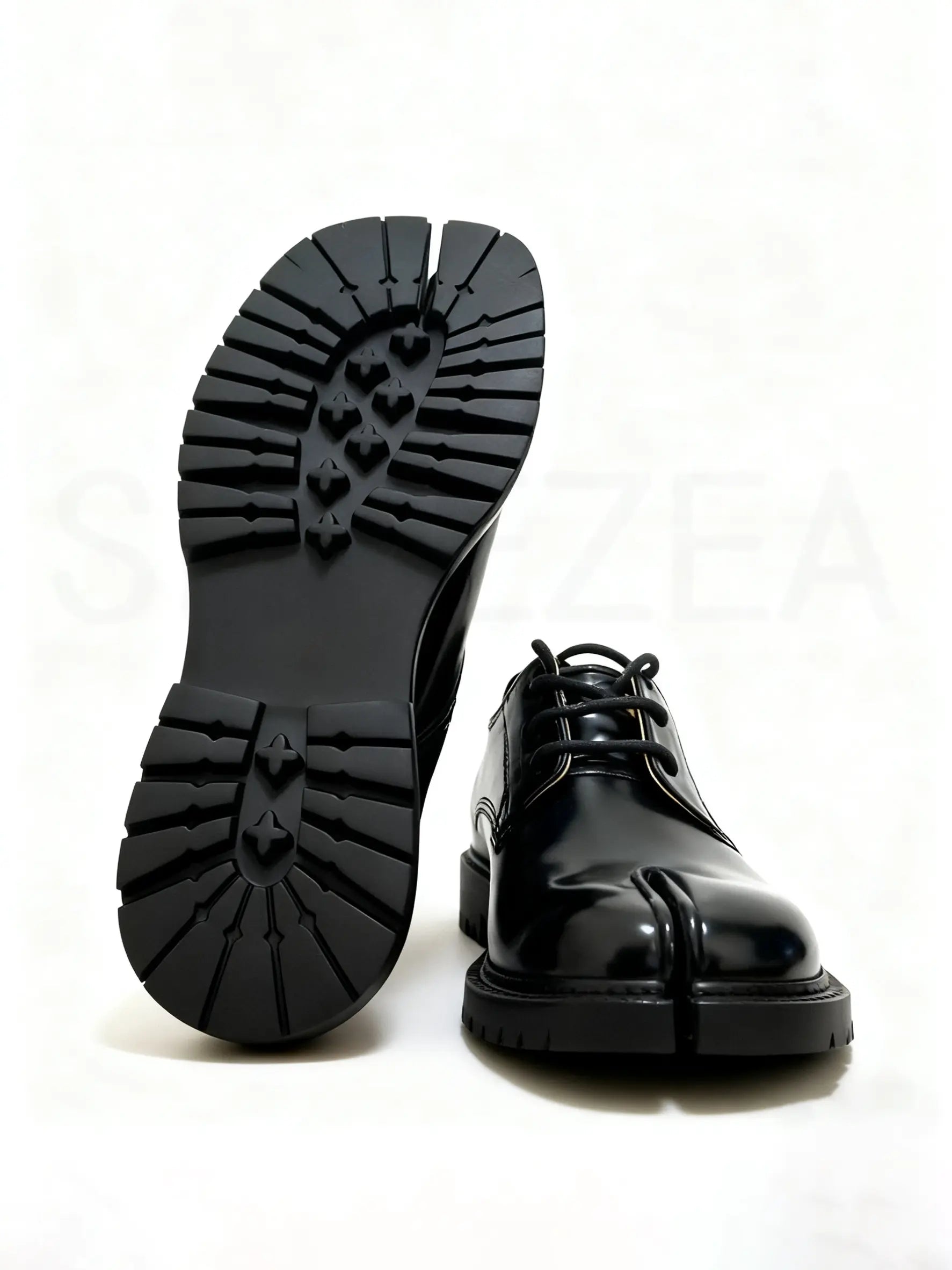 Shoezea Lace-Up Split-Toe Tabi Loafers with Chunky Block Heel