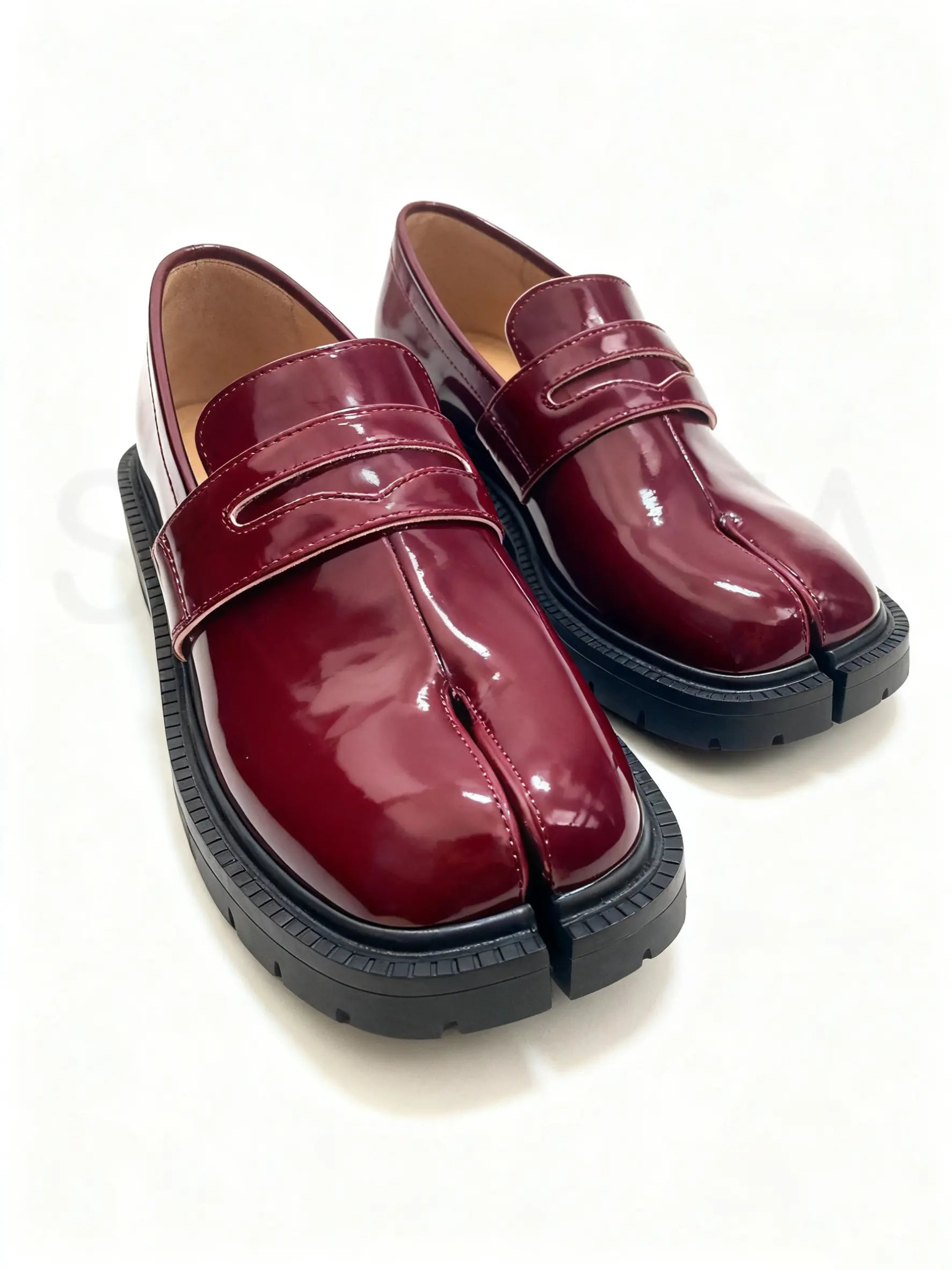 Shoezea Split-Toe Tabi Loafers with Chunky Block Heel