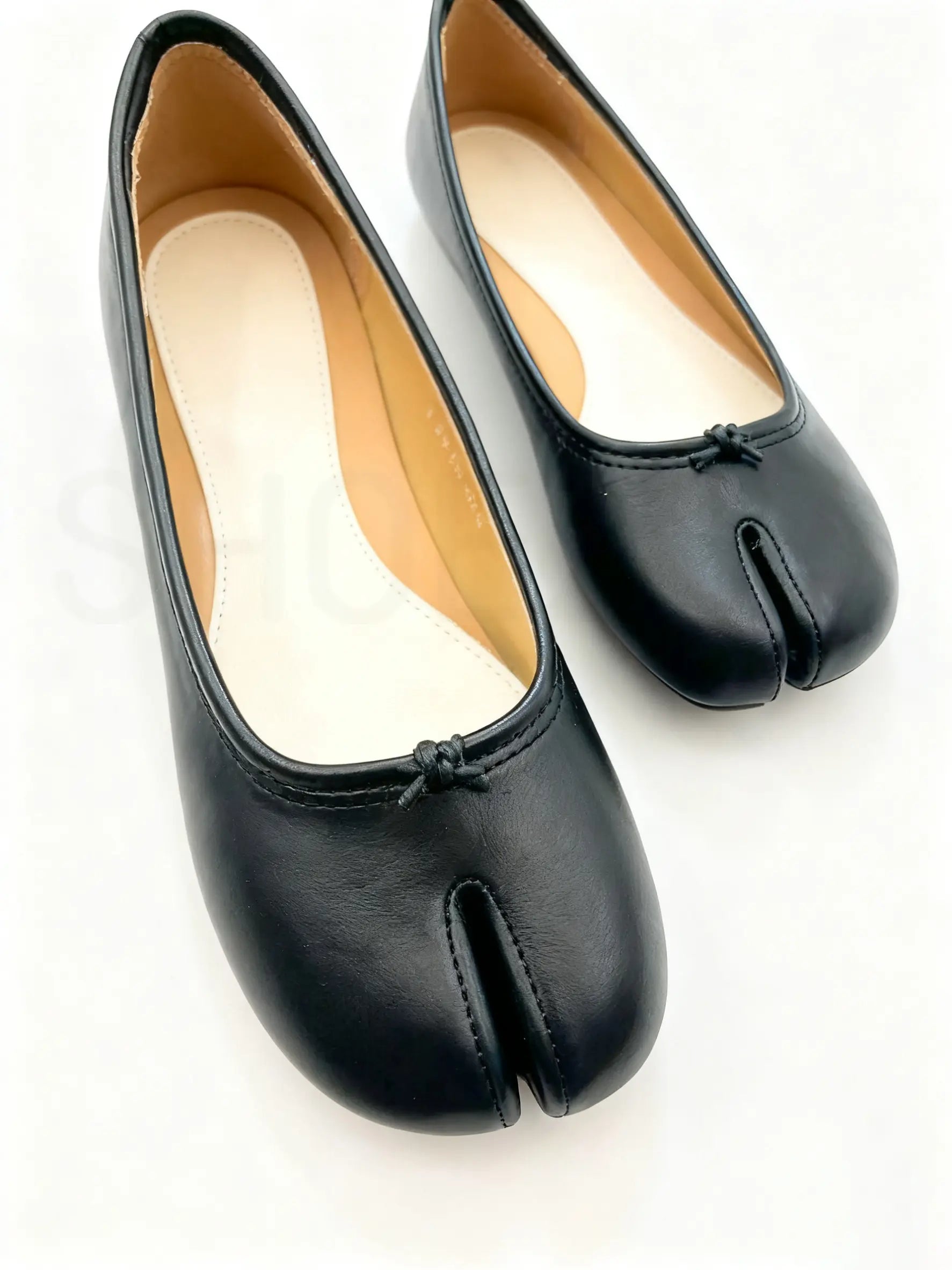 Shoezea Women’s Split-Toe Tabi Ballet Flats for Everyday Comfort