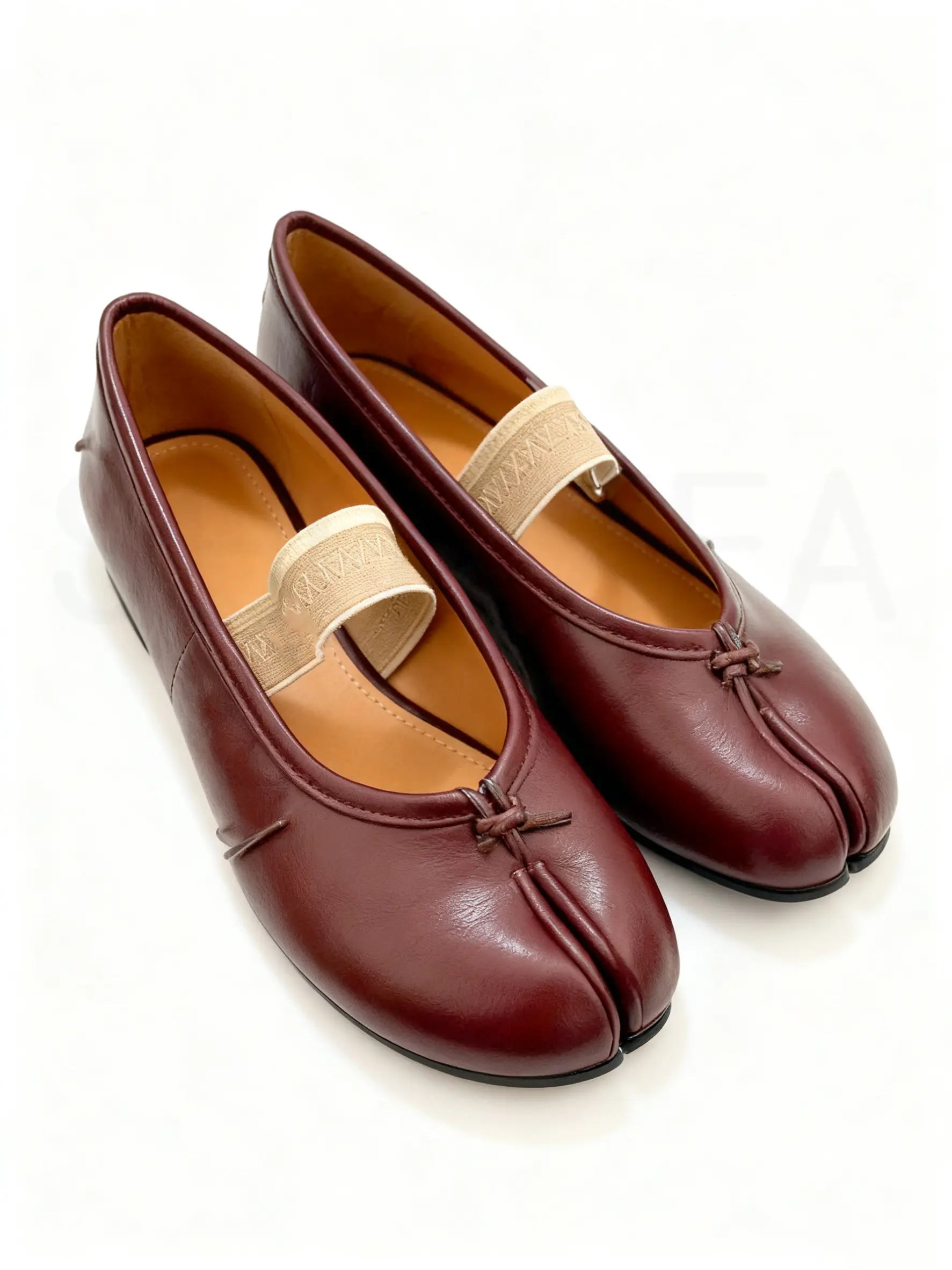 Shoezea Split-Toe Tabi Flats with Wide Comfort Band