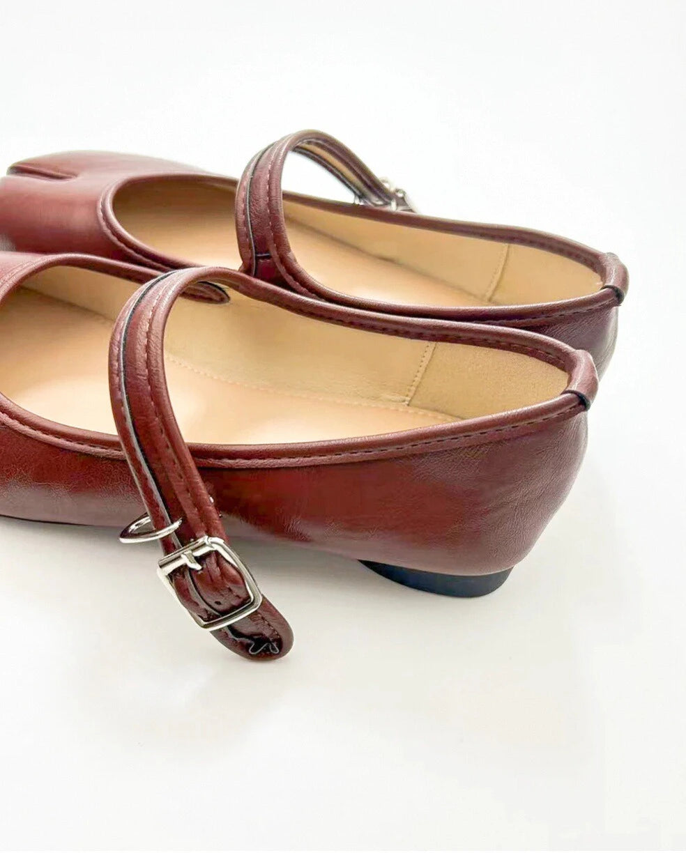 Shoezea Round Toe Tabi Flats