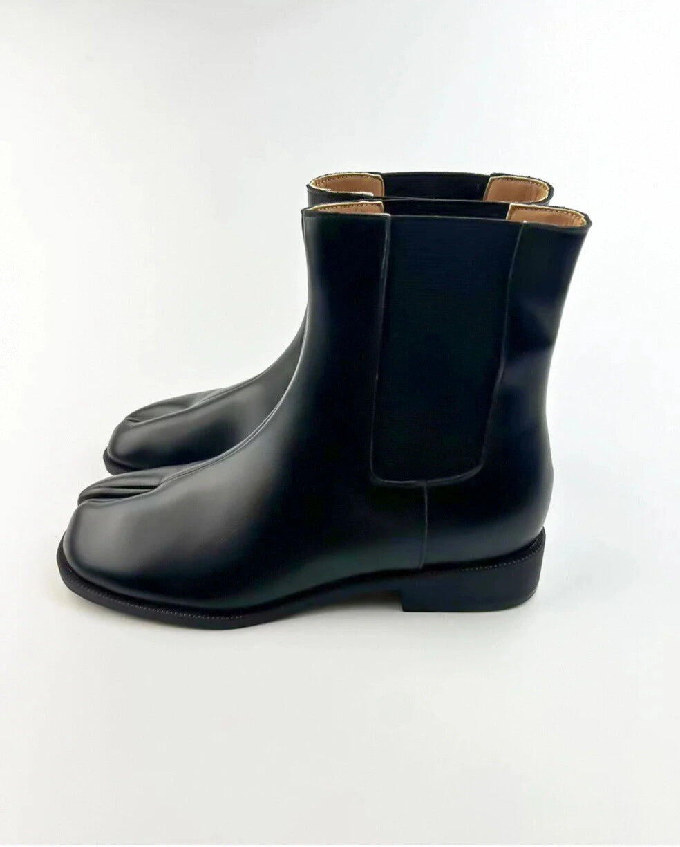 Shoezea Middle Top Tabi Boots